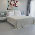 Smart-central-apartment-gold-elegant-style アパート ベルガモ