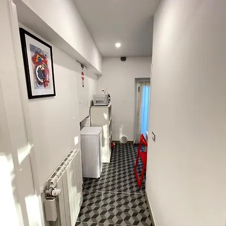 Smart-gold-central-apartment-elegant-style 贝尔加莫