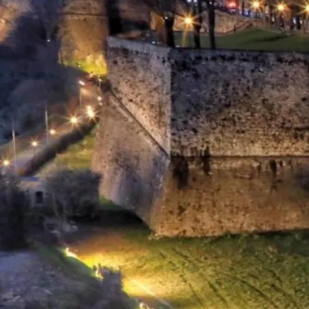 아파트 Smart Gold Elegant Style