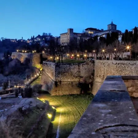 Smart Gold Elegant Style 아파트