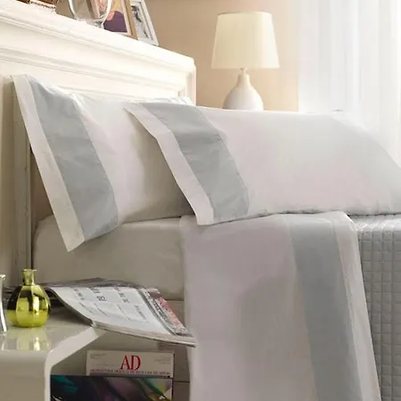 Smart Gold Apartment Central Elegant Style