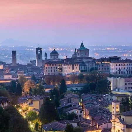 Smart Gold Apartment Central Elegant Style * 贝尔加莫