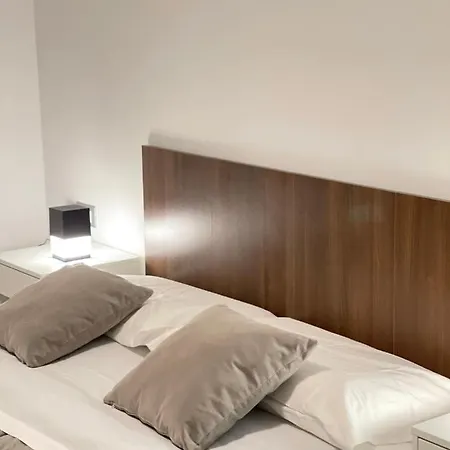 Lägenhet Smart-gold-central-apartment-elegant-style Bergamo